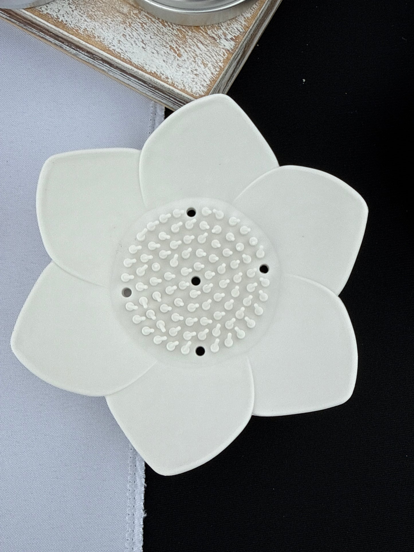 Silicone Petal Soap Tray with Draining