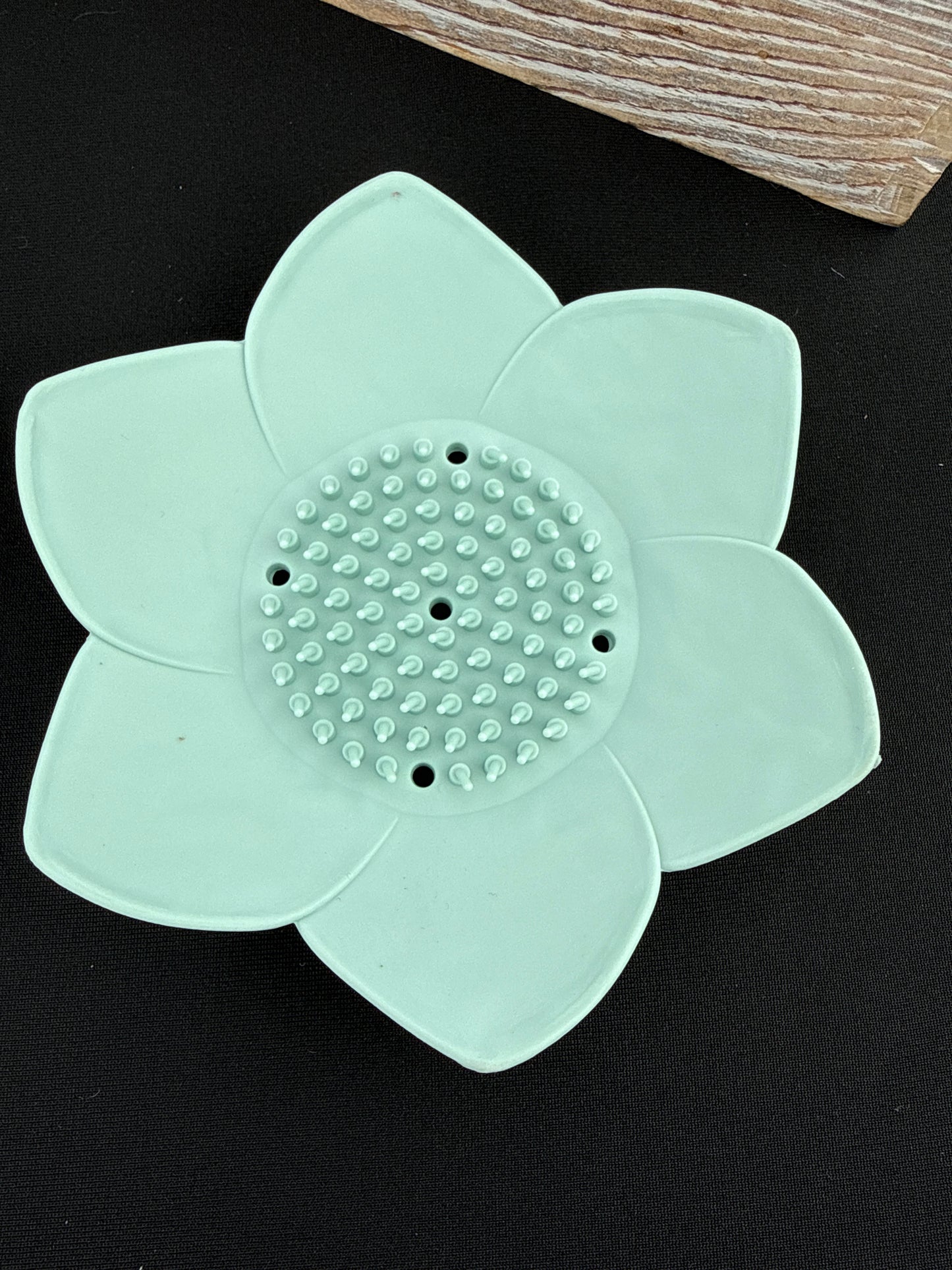 Silicone Petal Soap Tray with Draining